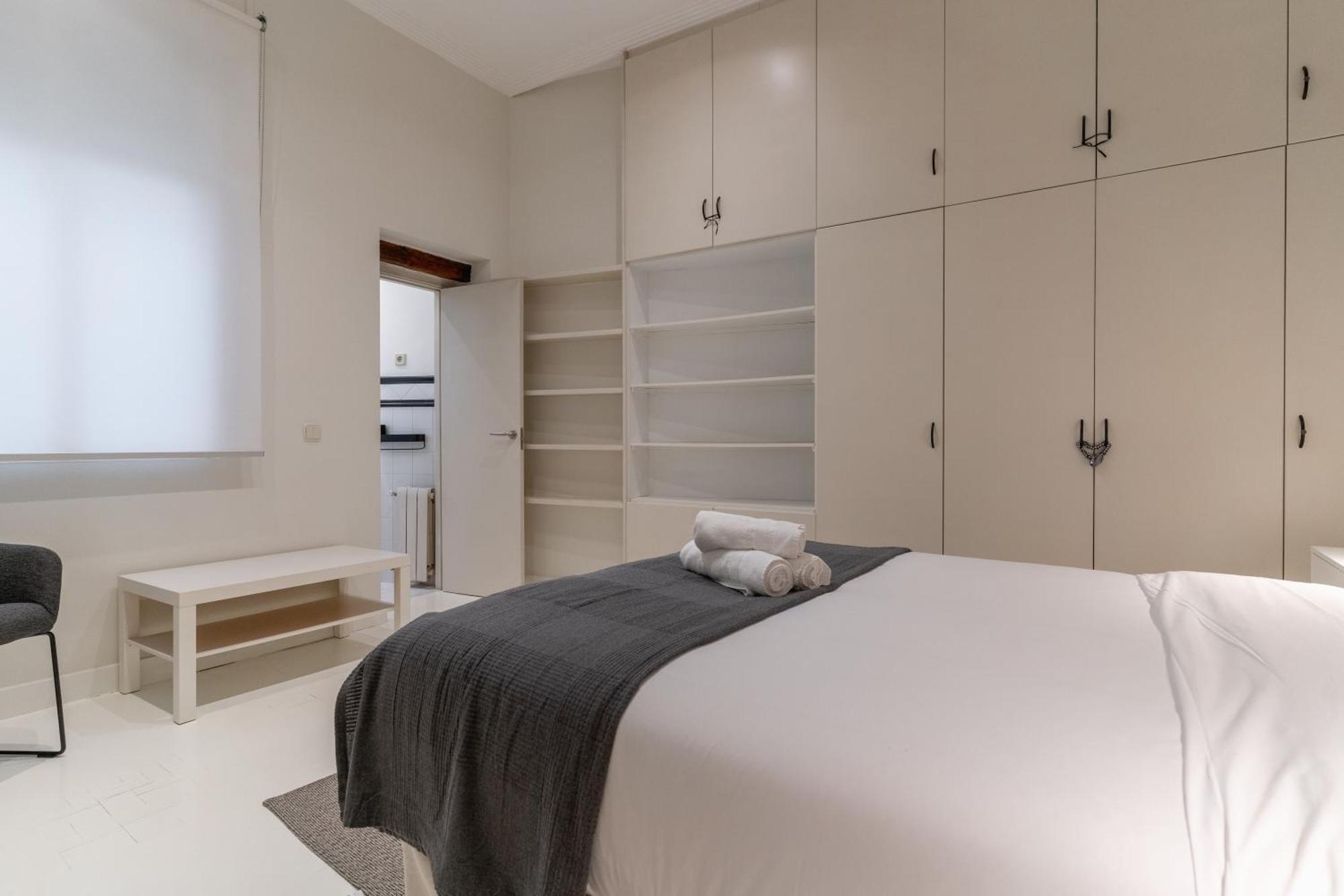 Spacious Modern-3Bedrooms 2Bathrooms-Plaza Mayor Madrid Eksteriør bilde